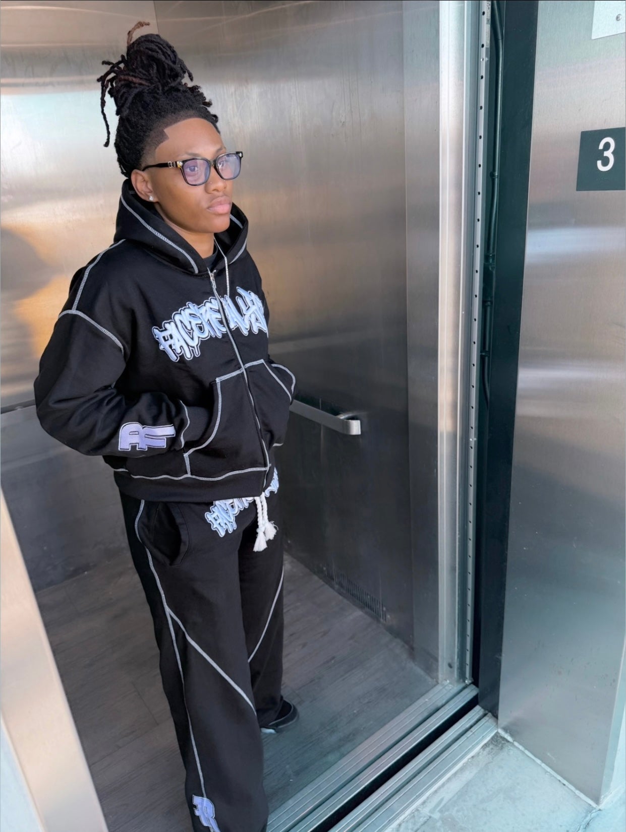 BLACK CONTRAST HOODIE